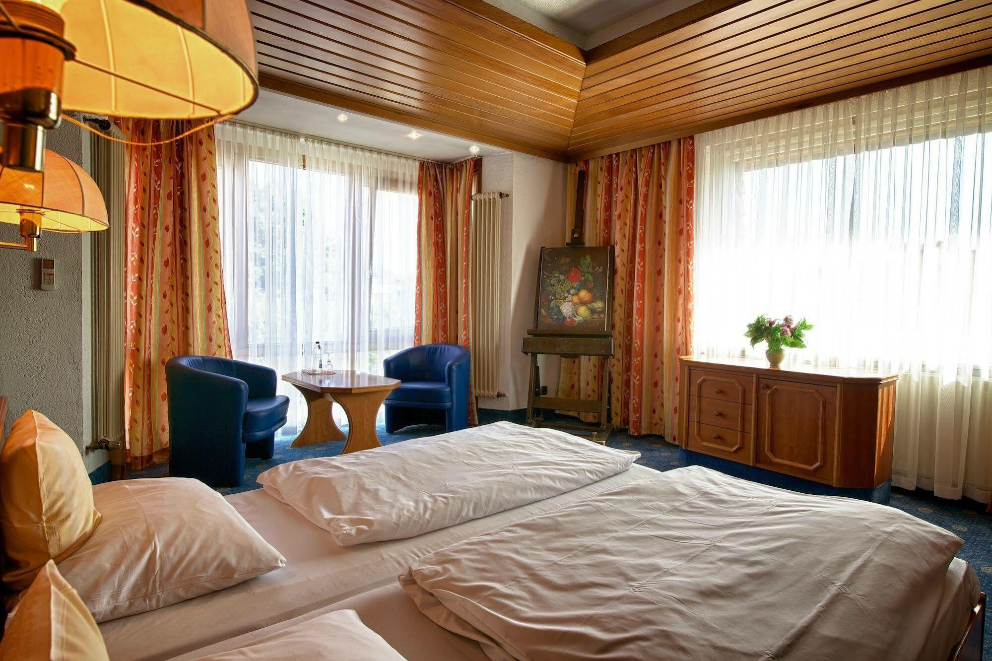Kubler Stars Hotel Karlsruhe Exterior photo